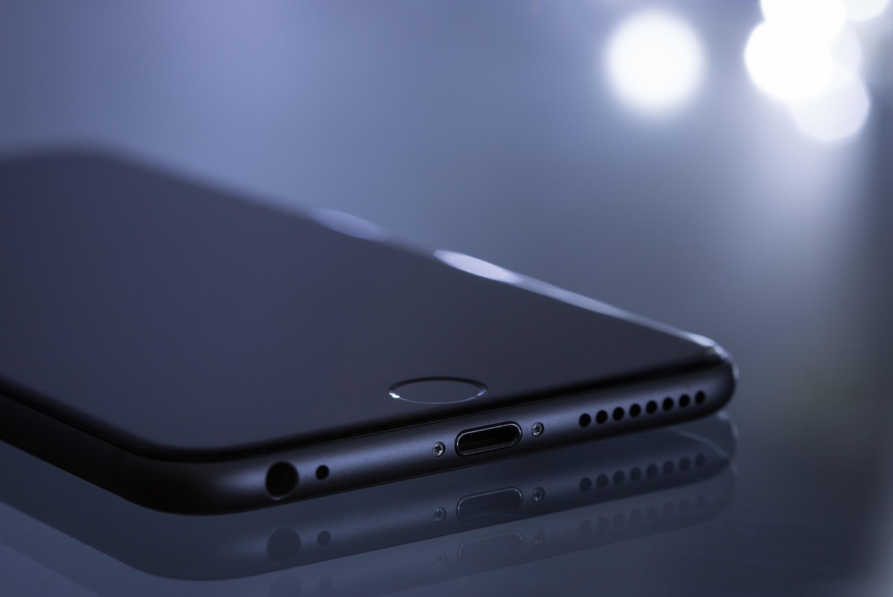 contact-img apple, iphone, close up, smartphone, mobile phone, cellphone, technology, wireless, touchscreen, electronics, gadget, iphone, iphone, iphone, iphone, iphone, smartphone